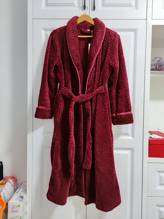 Albornoz Mujer de Forro Polar Suave con Bolsillos – Cómodo y Elegante para Relajarse en Casa 1