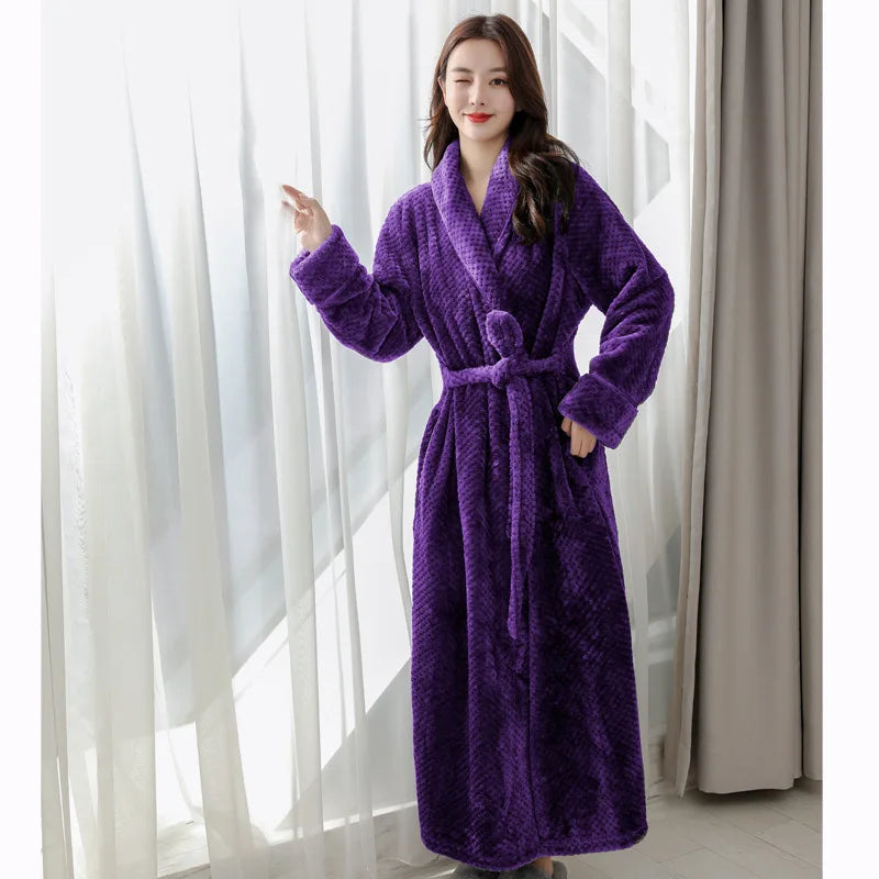 Albornoz Mujer de Forro Polar Suave con Bolsillos – Cómodo y Elegante para Relajarse en Casa 3