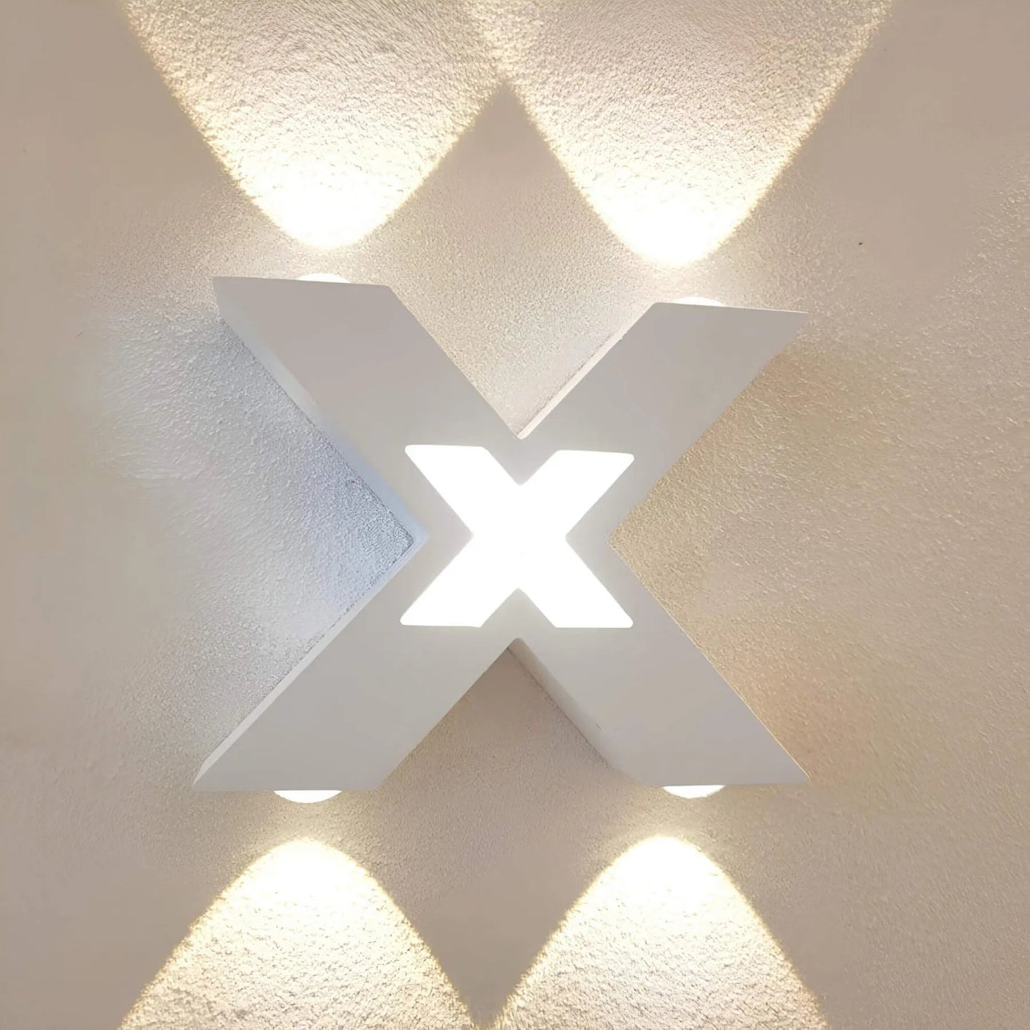 Aplique de Pared Moderno en Forma de X con Iluminación LED para Exteriores - Lámpara de Pared Resistente al Agua 0