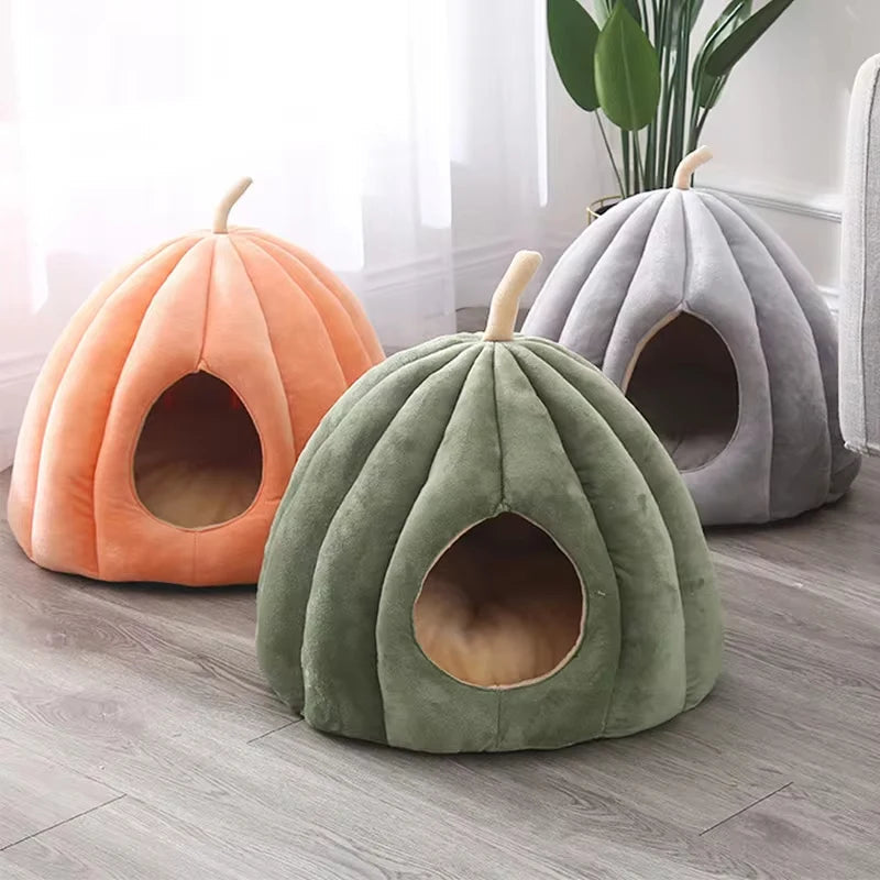 Cama Cerrada para Gatos en Forma de Calabaza, Acogedora y Lavable para Invierno, Ideal para Interiores 1