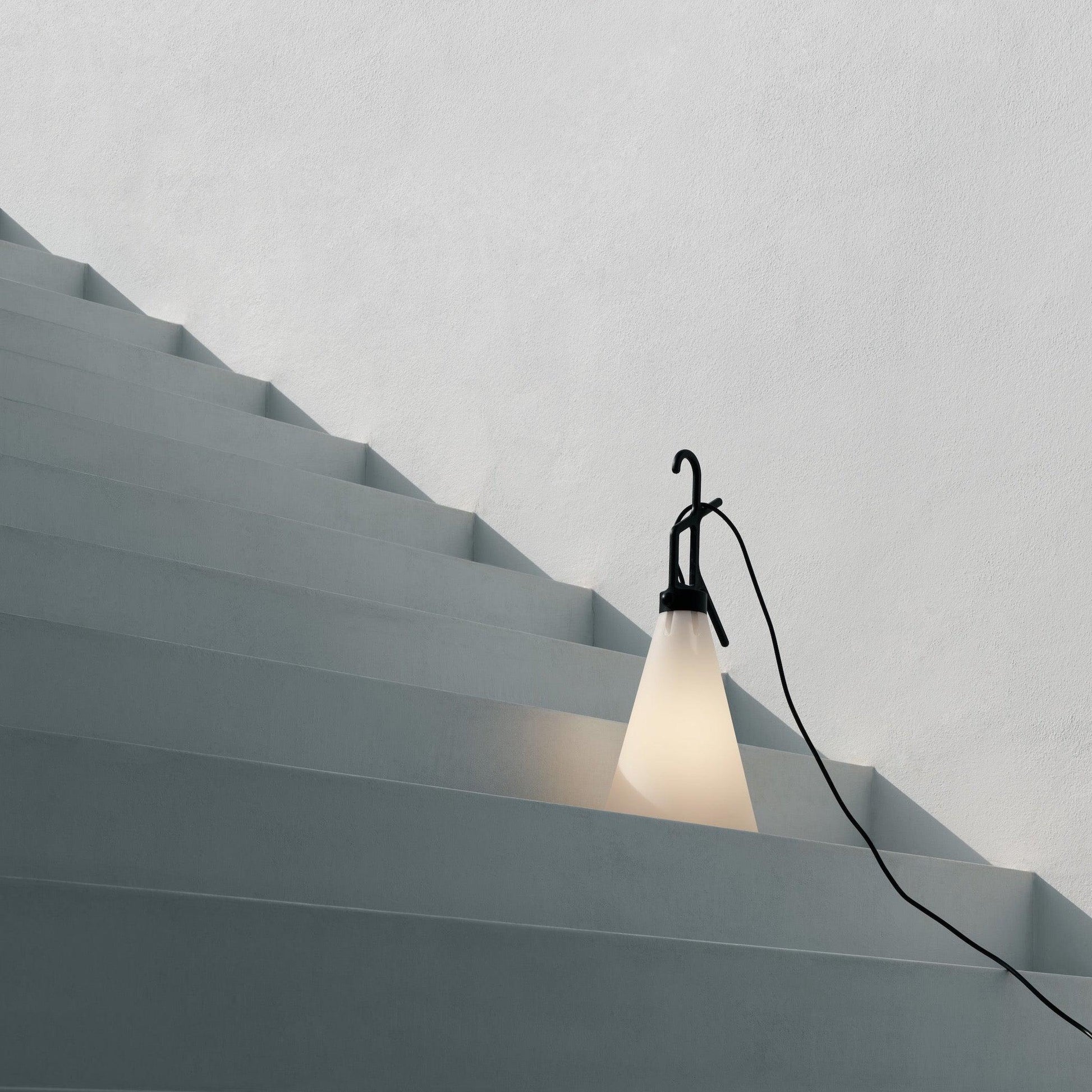 Lámpara Exterior Moderna y Ligera para Camping y Jardín – Iluminación Eficiente con Diseño Elegante 6