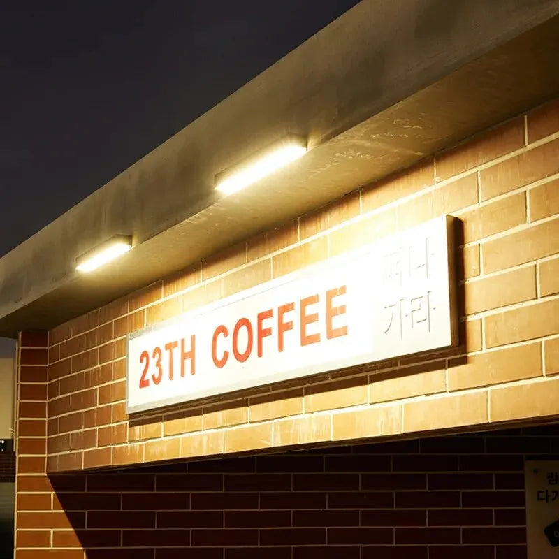 Lámpara LED de Bajo Consumo para Jardín y Hogar, Aplique Exterior Eficiente y Compacto, Luz Brillante 2W 3