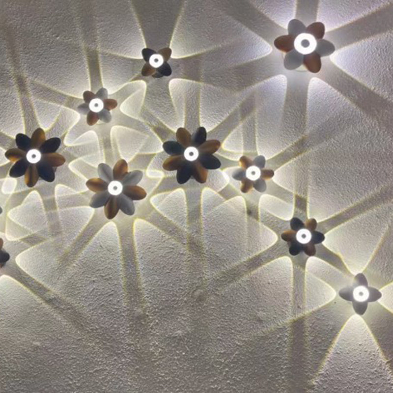 Lámpara de Jardín LED con Diseño de Flor Resistente a la Intemperie – Luces Solares para Jardín, Iluminación Eficiente y Elegante 2