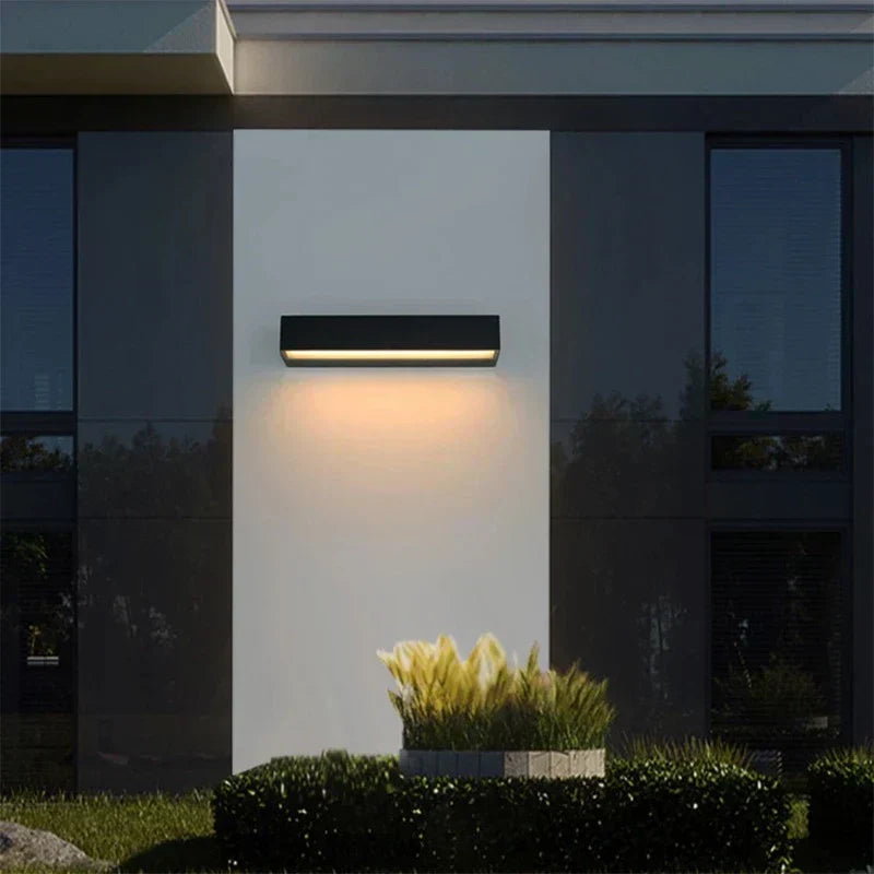 Lámpara de Pared LED Impermeable para Exteriores – Aplique Pared Moderno y Funcional, Iluminación Cálida y Duradera 2