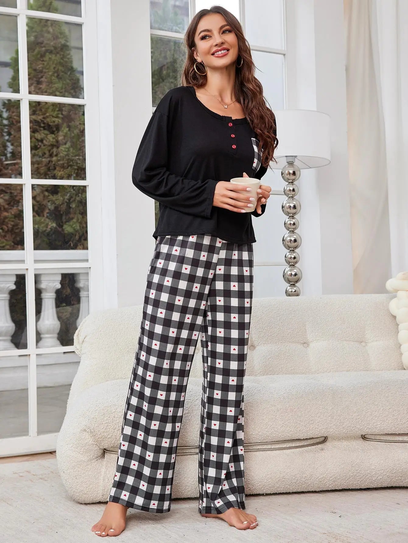 Pijama de Mujer a Cuadros con Mangas Largas y Botones – Conjunto Ideal para Otoño e Invierno, Comodidad y Estilo 1