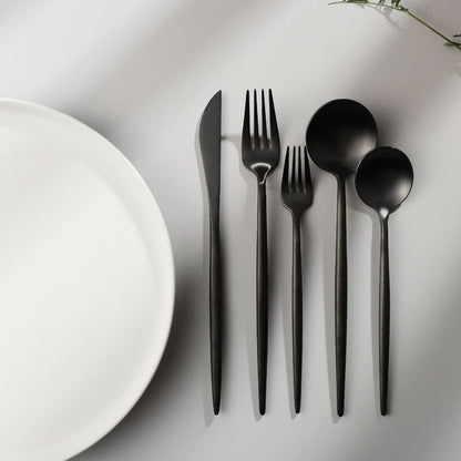 https://cdn.shopify.com/s/files/1/0886/2397/2701/files/Minimalist-Flatware-jazzupco-13.jpg