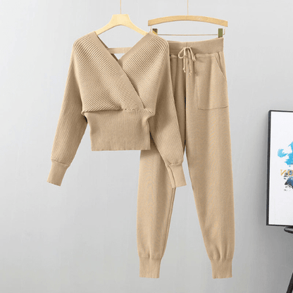 Conjunto Punto Mujer de 2 Piezas – Top Cruzado y Pantalones Cómodos para Estar en Casa, Diseño Moderno y Versátil 0