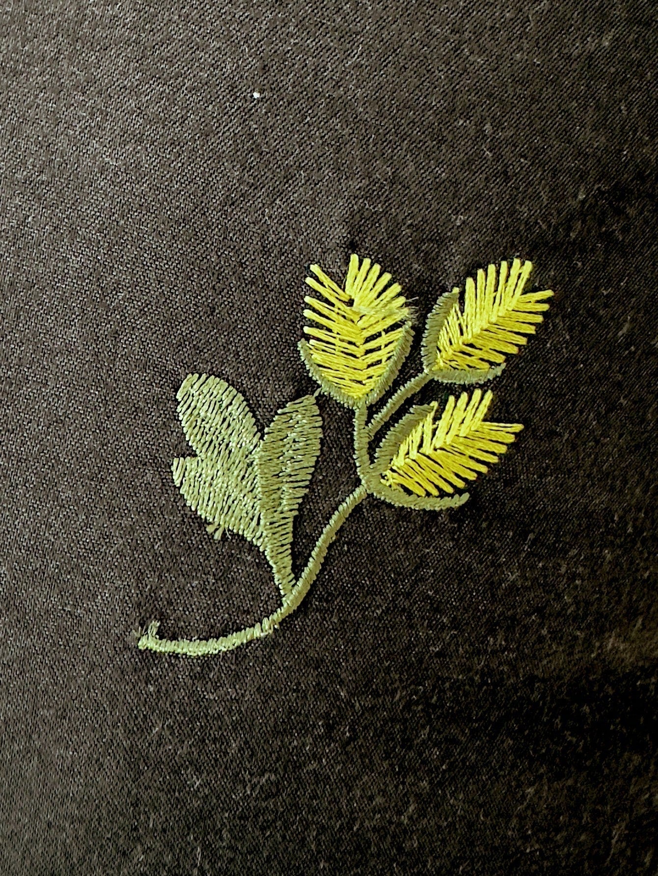 Funda de Almohada Negra con Bordado de Estrellas y Luna – Diseño Elegante y Sofisticado, 20 x 30 cm 3