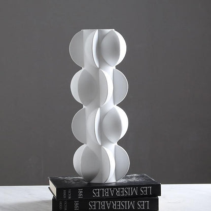 Jarrón Decorativo Espiral Blanco y Negro de Resina – Florero Moderno para Interiores Elegantes 5