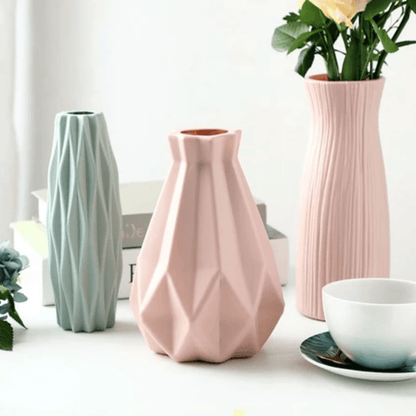 Jarrón Decorativo Moderno de Estilo Escandinavo en Rosa, Verde y Blanco – Florero de Diseño Origami 2