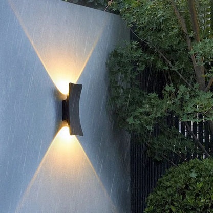 Lámpara Exterior LED Minimalista de Aluminio, Iluminación Eficiente para Jardín y Fachada, Resistente a la Intemperie 3