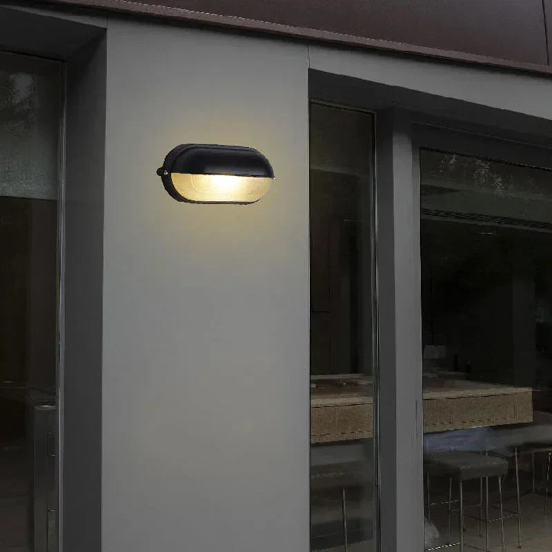 Lámpara de Pared Impermeable de Diseño Industrial para Iluminación Exterior – Aplique Pared Eficiente y Duradero 1