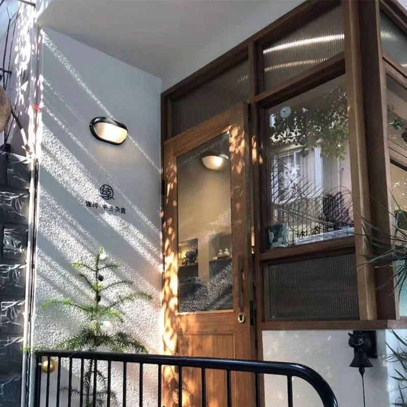 Lámpara de Pared Impermeable de Diseño Industrial para Iluminación Exterior – Aplique Pared Eficiente y Duradero 2
