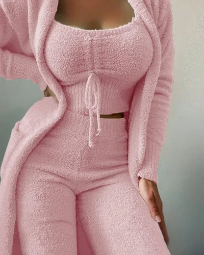 Pijama de Vellón Suave de Tres Piezas para Mujer - Conjunto Moderno y Cálido para Otoño e Invierno 2